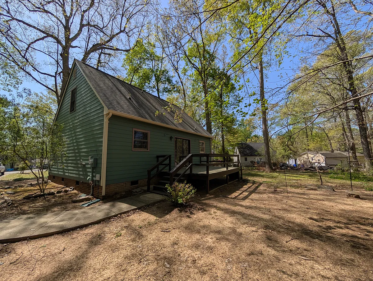 Building Photo - 2301 Wade Hampton Rd