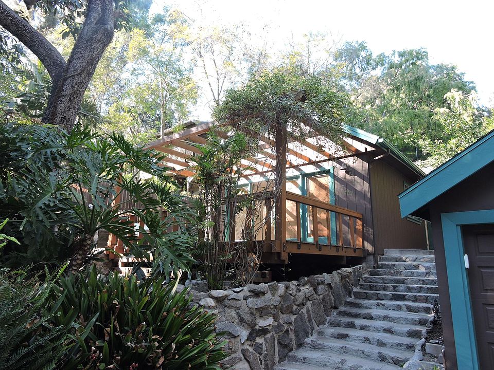 1st image of 8227 Lookout Mountain Ave