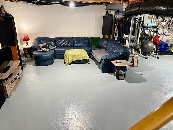 5th image of 708 Kennedy Rd