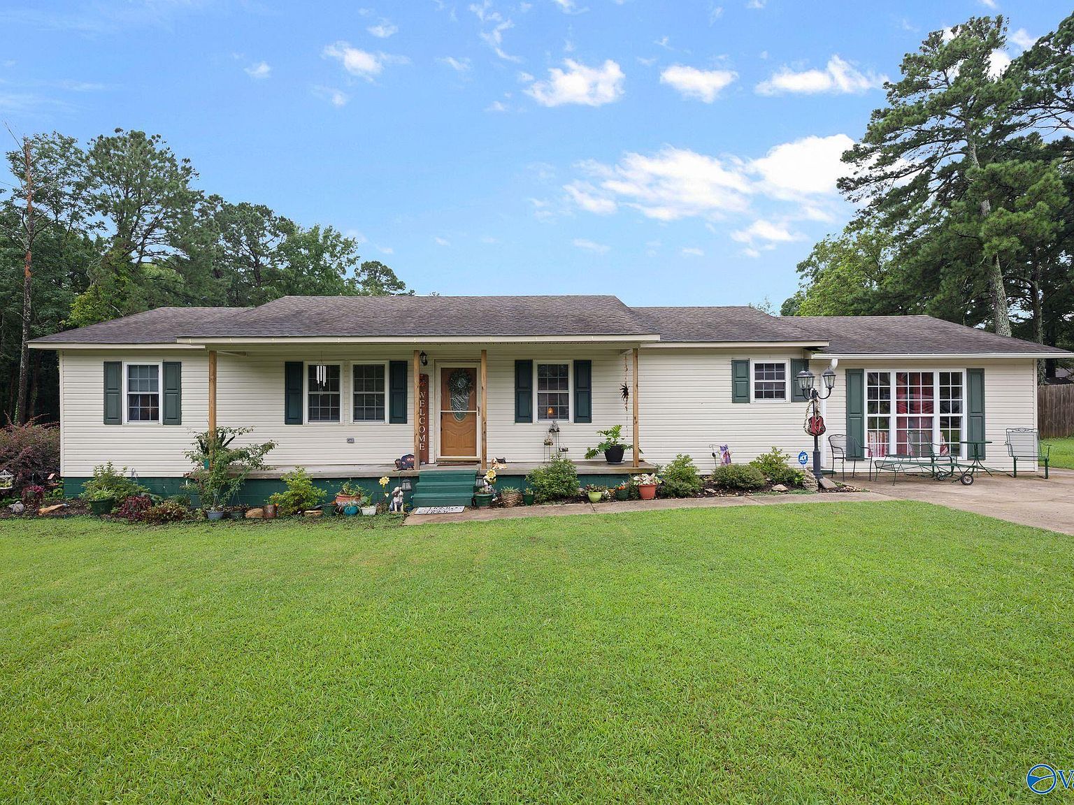 2272 Hillview St NW, Hartselle, AL 35640 | Zillow