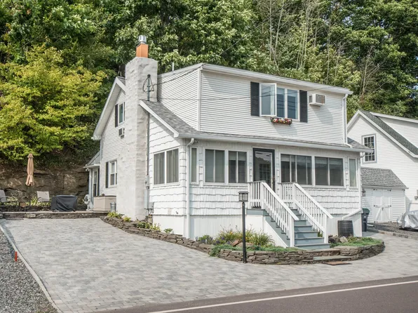 1507 Lakeside Dr, Harveys Lake, PA 18618