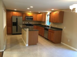 33 Pearson Rd, Merrimack, NH 03054