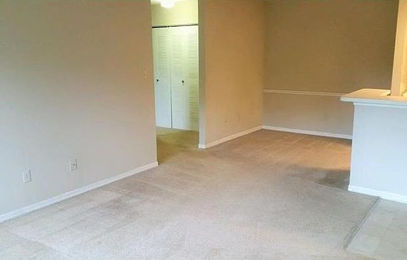 5th image of 4037 Crockers Lake Blvd APT 2015