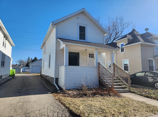 914 E Wisconsin St, Delavan, WI 53115