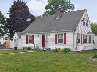 55 Forbes St, Riverside, RI 02915