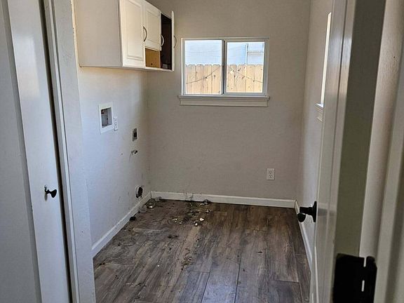 5th image of 1808 N 87TH Place