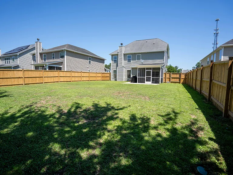 221 Berwick Dr — Photo 26