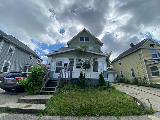 1st image of 421 Allyn St #A1