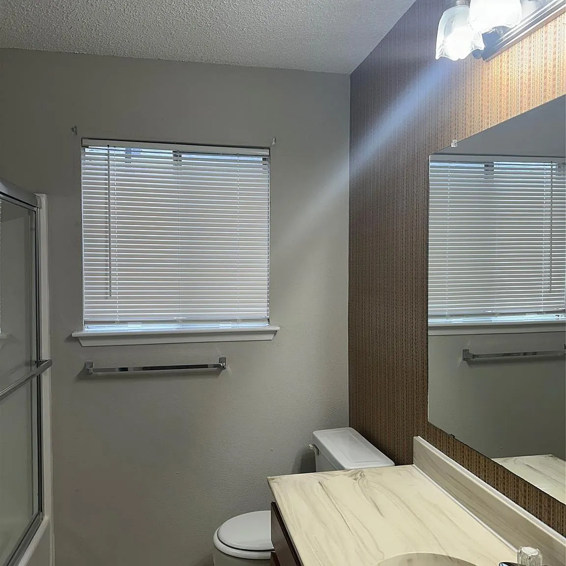 3 bed, 2.0 bath, 1772 sqft, $1,800 — Photo 3