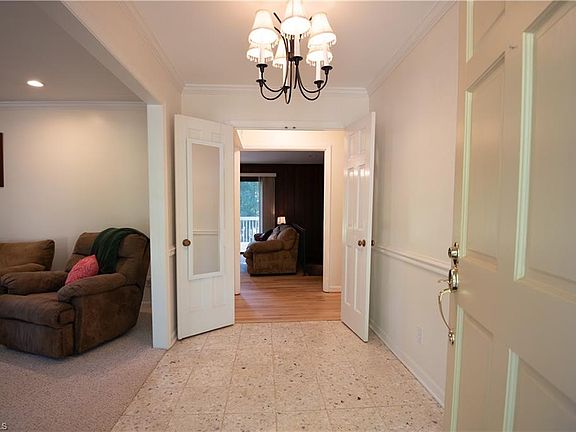 2nd image of 1218 Foxfire Dr