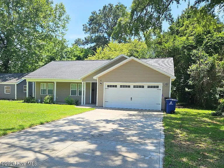 207 Sherwood Rd — Photo 26