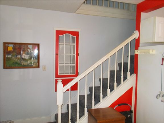 5th image of 712 W North 3rd St