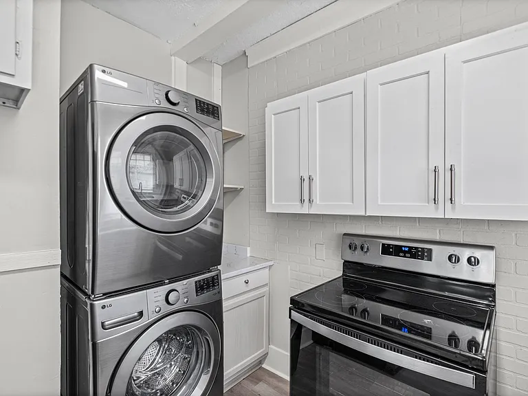 3562 Midland Ave — Photo 6