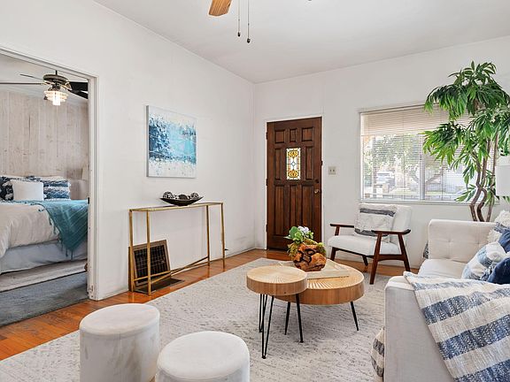 4th image of 1013 E Cota St