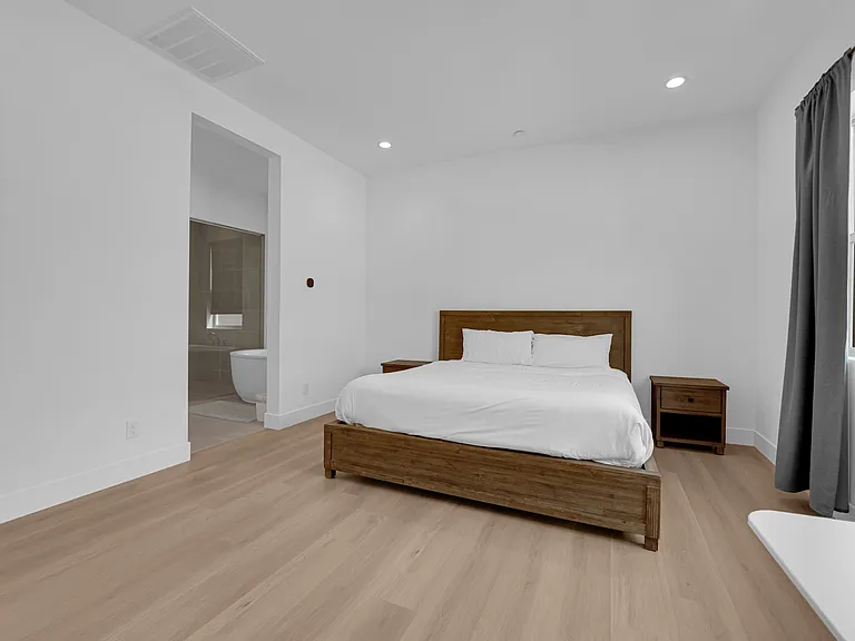 323 Robledo St — Photo 22