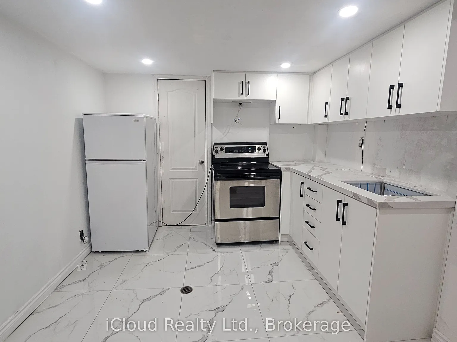 3 bed, $2,500 — Photo 4