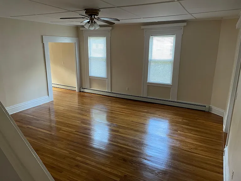 170 Washington St #4 — Photo 7