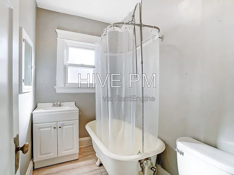 3636 Besuden Ct #4 — Photo 18