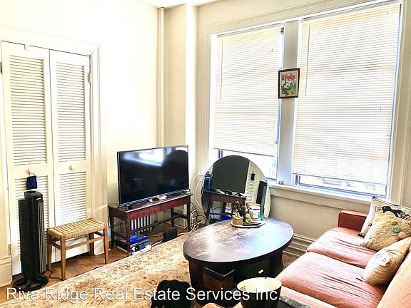 2nd image of 249 S Saint Clair St Unit 6