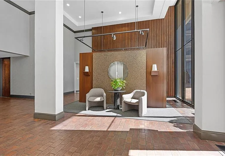 2575 Peachtree Rd NE #22A — Photo 43