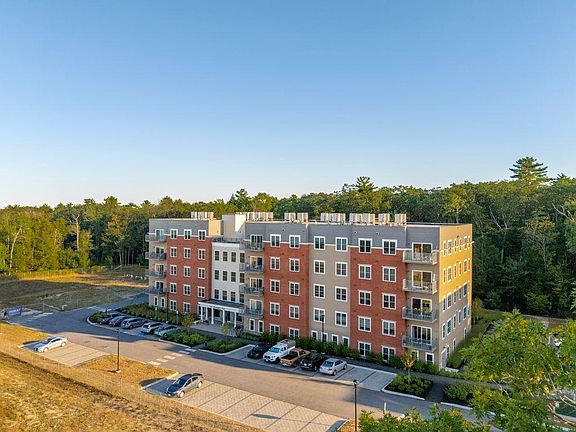 4th image of 65 McAuley Way #406