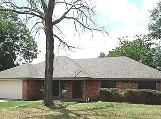701 W Main St, Crowley, TX 76036