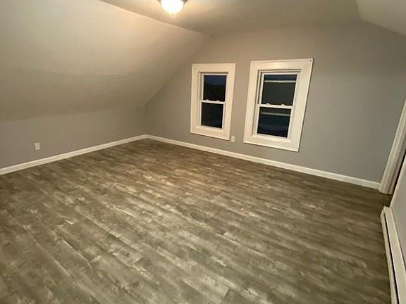 3rd image of 29 Hanson St #2