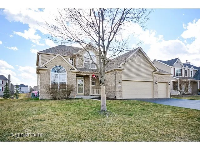 2496 Moutray Ln photo 1