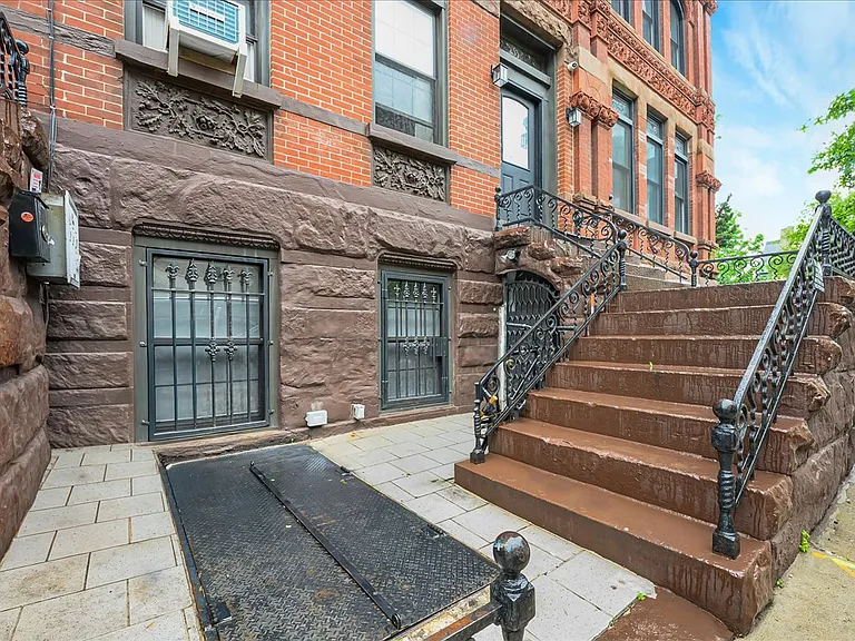 53 Linden St #GROUND-LEVEL — Photo 15
