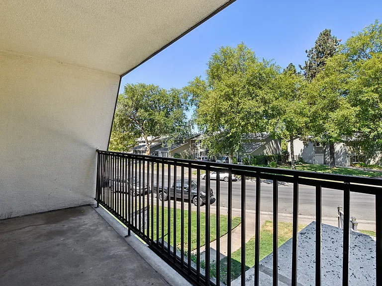 The Meadows Apartments — Photo 20
