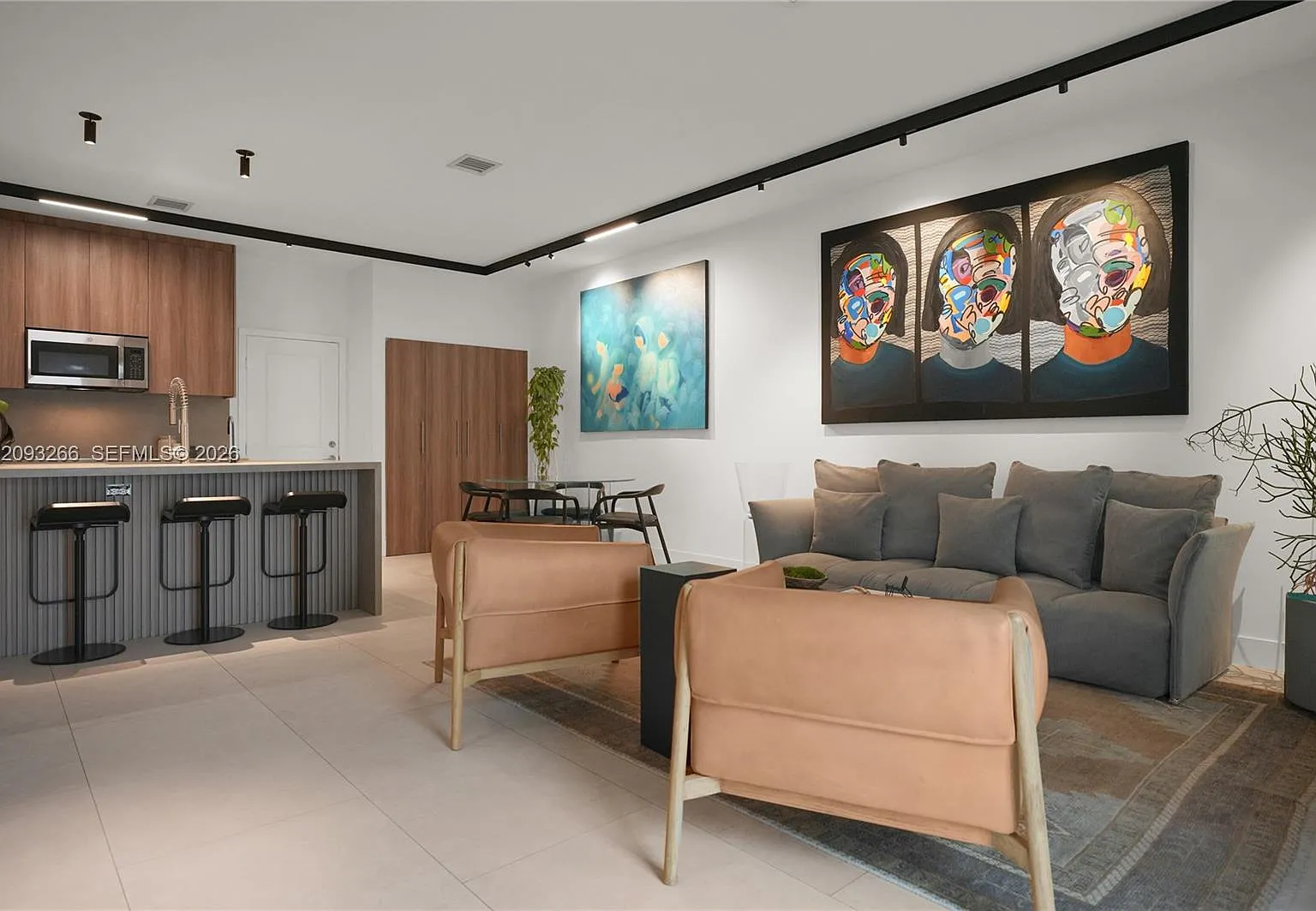 Downtown Doral South Phas — Photo 1