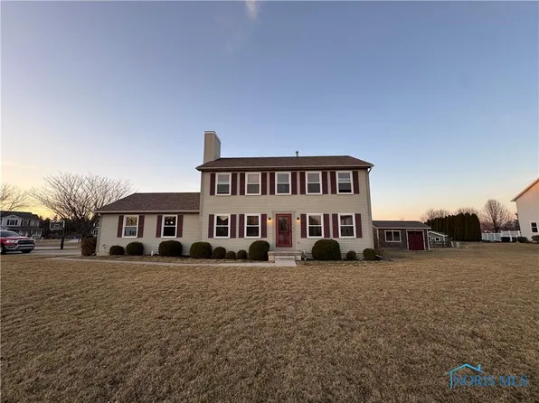 1147 Tricia Ct, Perrysburg, OH 43551