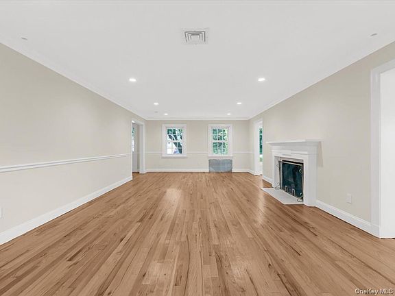 4th image of 178 Overlook Avenue