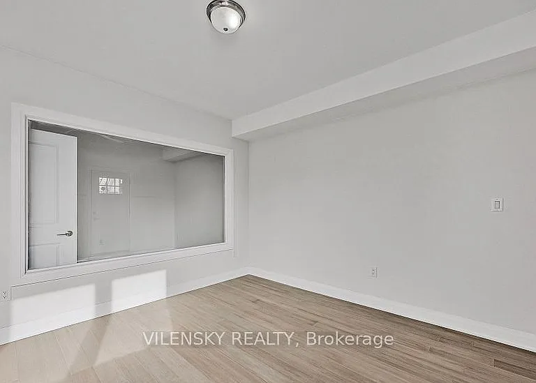 99 Sophia St W — Photo 11