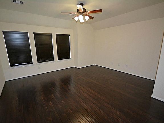 3rd image of 17131 Amarose Dr