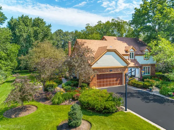 400 Bramble Ln, Deer Park, IL 60010