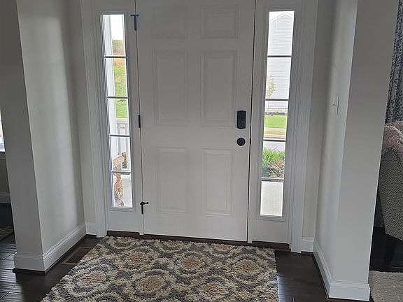 4th image of 246 Kingston Dr
