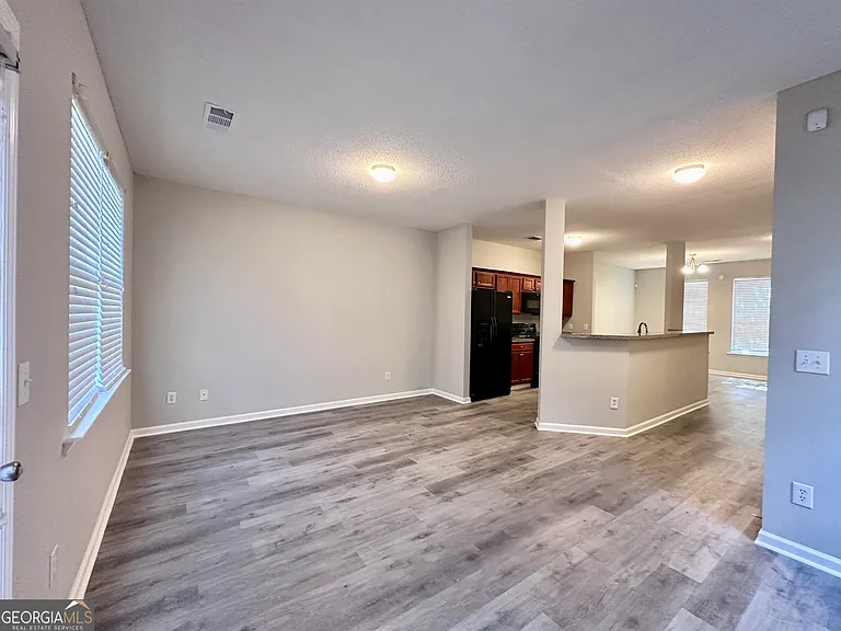 2042 Bayrose Cir #42B — Photo 2