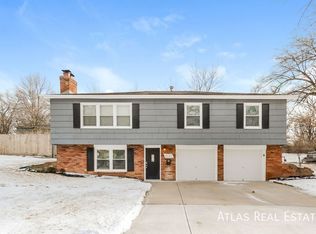 9137 Switzer St, Overland Park, KS 66214