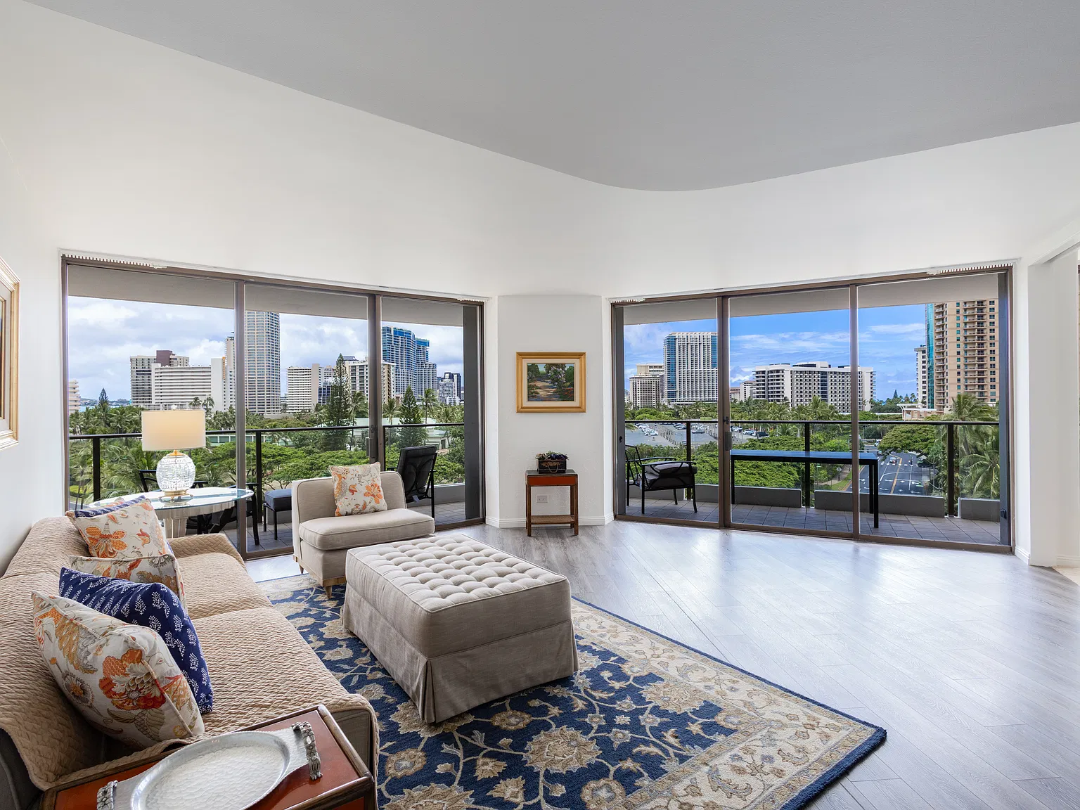 2 bed, 1331 sqft, $5,850 — Photo 3