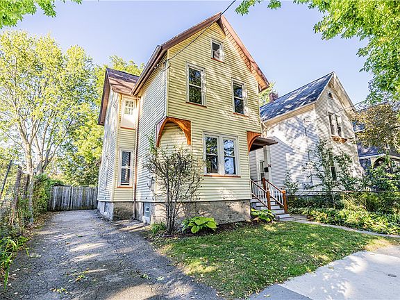 2nd image of 14 Hickory St