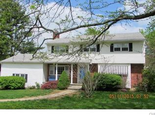 40 High Ridge Rd, Brookfield, CT 06804