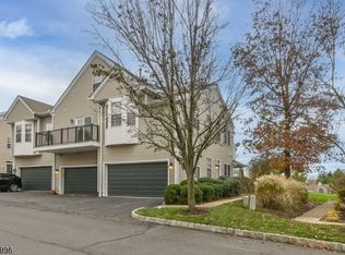 31 Four Oaks Rd, Bedminster, NJ 07921