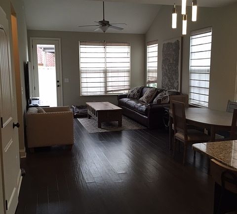 5th image of 2001 Bungalow Dr