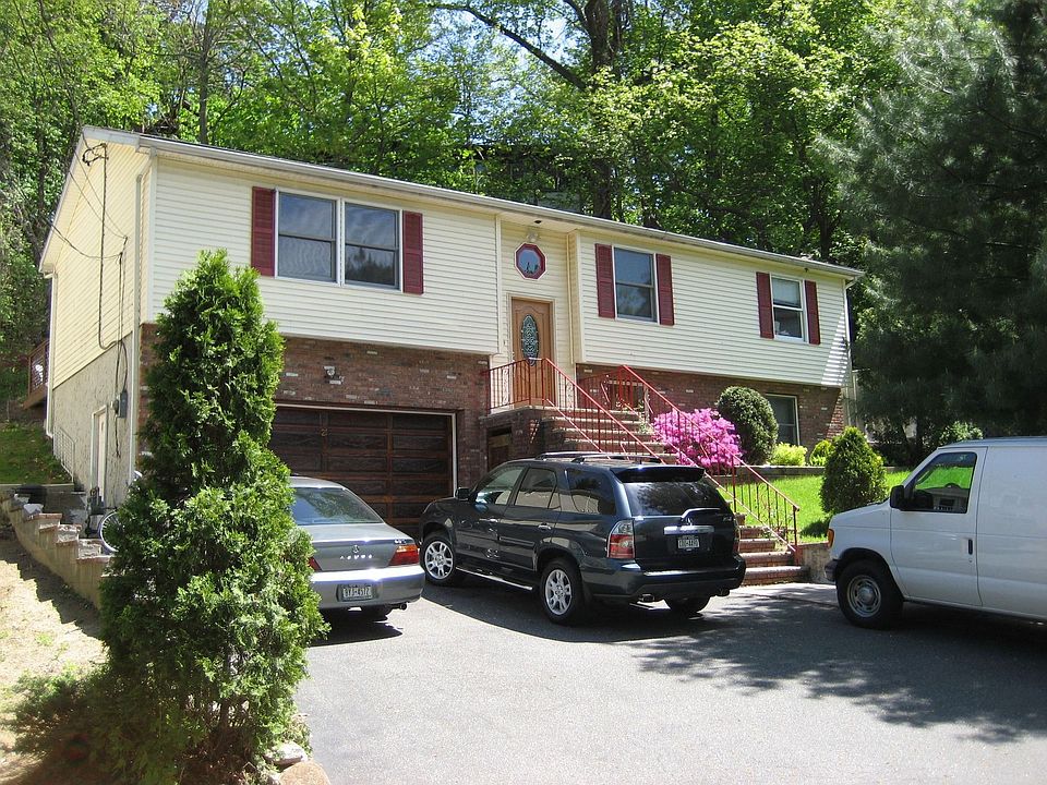1st image of 21 Aqueduct Pl