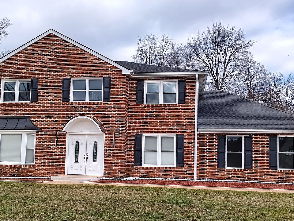 1st image of 143 Steele Way