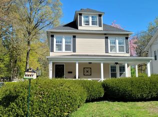 534 Fern St, West Hartford, CT 06107