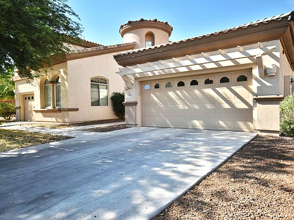 3rd image of 756 W Mesquite Ln