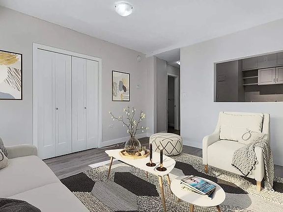 4th image of 328 Saskatchewan Cres E #208