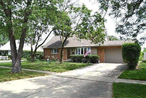 1st image of 8943 Saratoga Dr